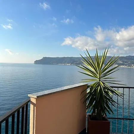 Casa Isola Apartment Bergeggi Exterior photo