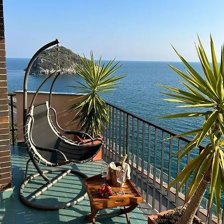 Casa Isola Apartment Bergeggi Exterior photo